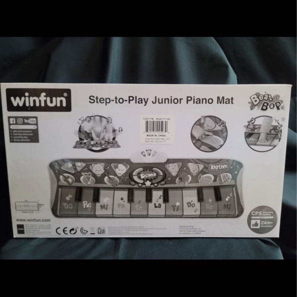 Step-to-Play Junior Piano Mat - Black and White